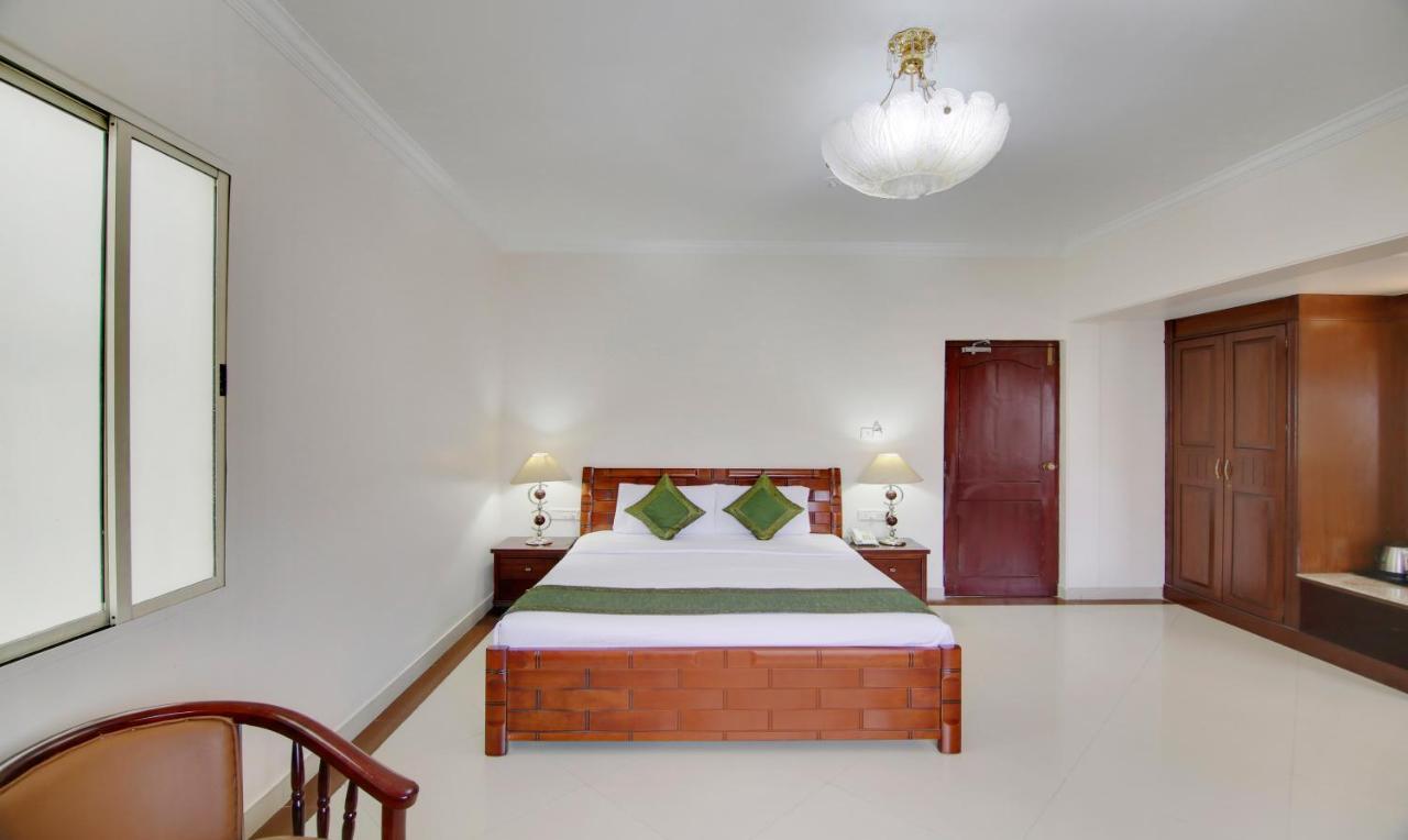 Treebo Trend President Suites Bangalore Exterior foto
